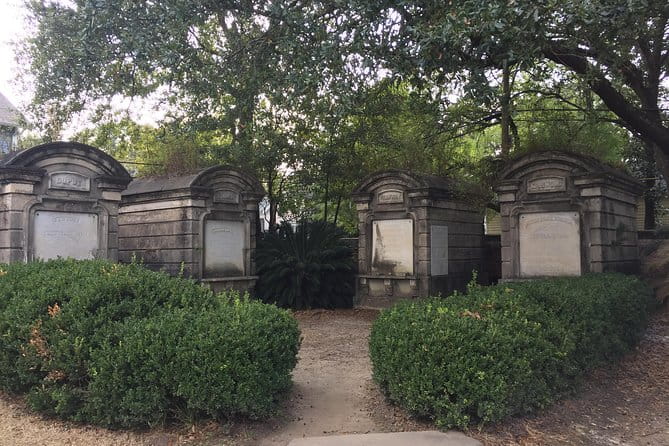 New Orleans Small-Group Garden District Walking Tour - The Practical Details