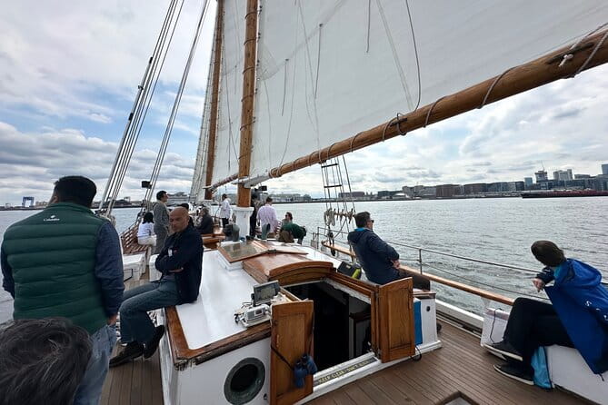 Classic Tall Ship Sightseeing Cruise of Boston Harbor - Viewing Boston from the Water
