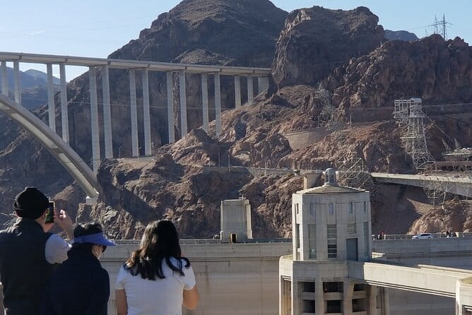 Hoover Dam Tour by Luxury SUV - Deep Dive into the Experience
