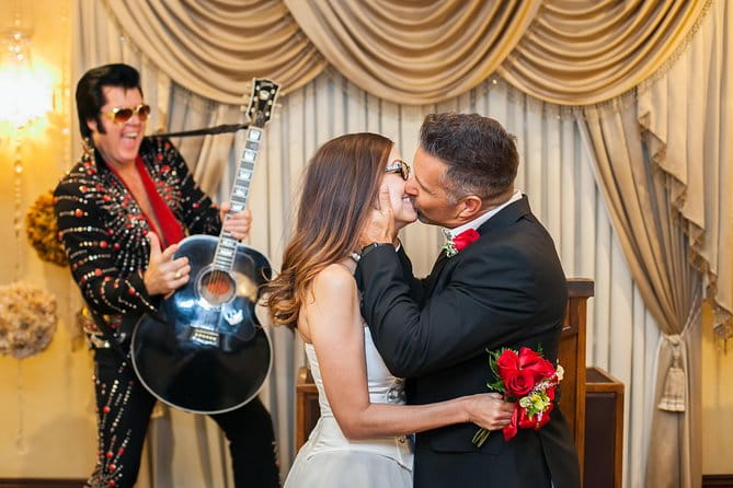 Elvis Themed Wedding or Vow Renewal at Graceland Wedding Chapel - The Pros and Cons