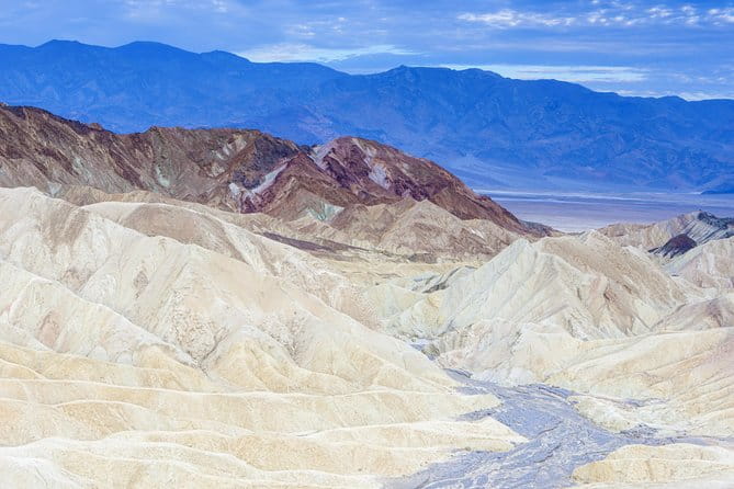 Small-Group Death Valley National Park Day Tour from Las Vegas - Why This Tour Offers Great Value