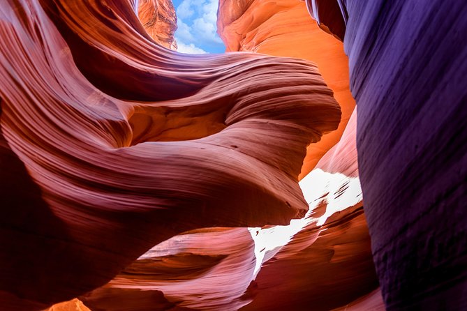Antelope Canyon and Horseshoe Bend Small Group Tour from Vegas - FAQ