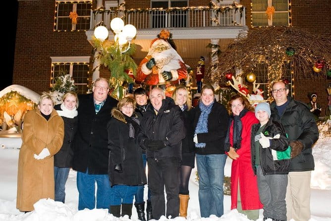 Dyker Heights Christmas Lights Tour - What’s Included and What’s Not
