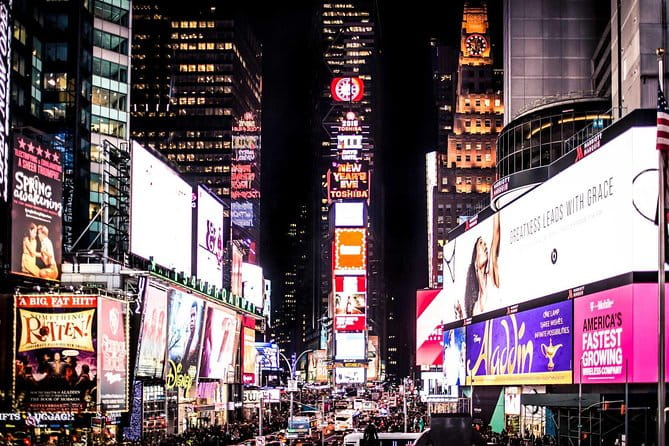Broadway and Times Square Insider Tour with Theater Professional - The Sum Up