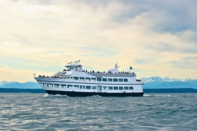 Seattle's Original Guided Harbor Cruise - Setting the Scene: Starting at Seattle’s Historic Waterfront