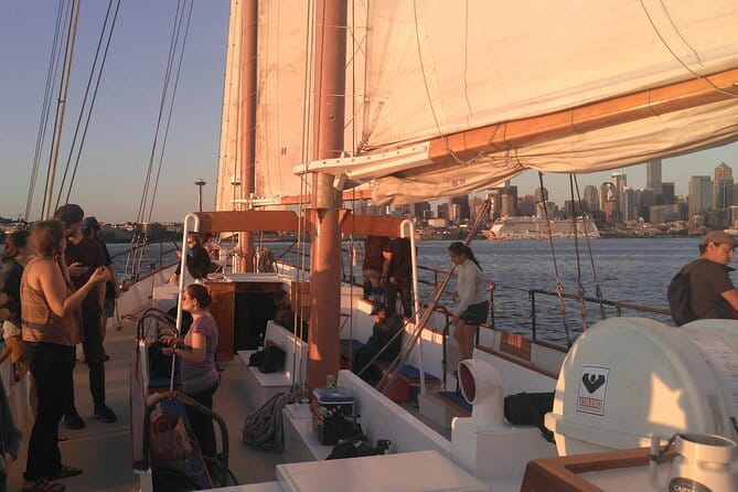Evening Colors Sunset Sail Tour in Seattle - FAQs
