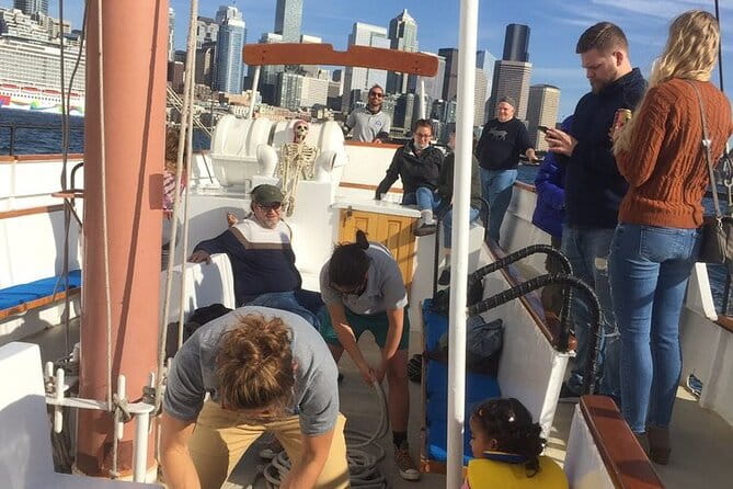 2-Hour Seattle Sailing Harbor Tour - FAQ