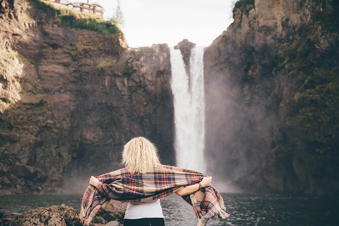 Visit Snoqualmie Falls and Hike to Twin Falls - The Practical Side of the Tour