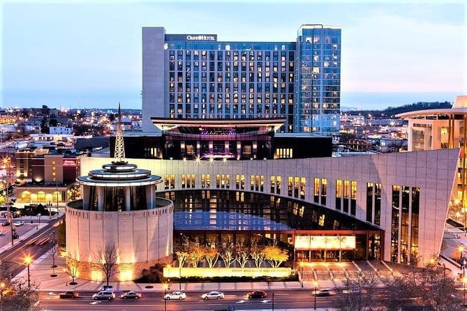 Music City Food, Drink, Sightseeing Walking Tour along Broadway - Key Points