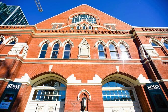 Music City Food, Drink, Sightseeing Walking Tour along Broadway - The Guides and Atmosphere