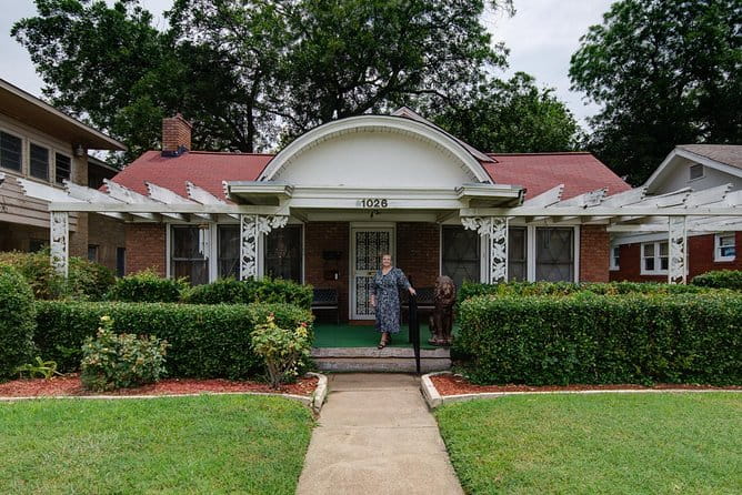 JFK Assassination Tour with Oswald's Rooming House - Authenticity and the Experience