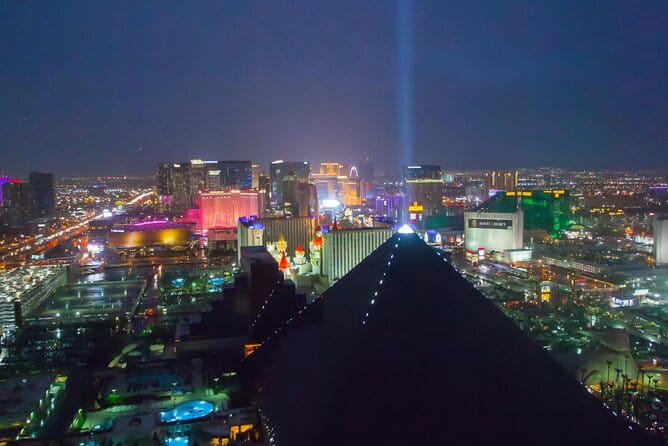 Fantasy: The Strip's Sexiest Tease at the Luxor Hotel and Casino - Key Points