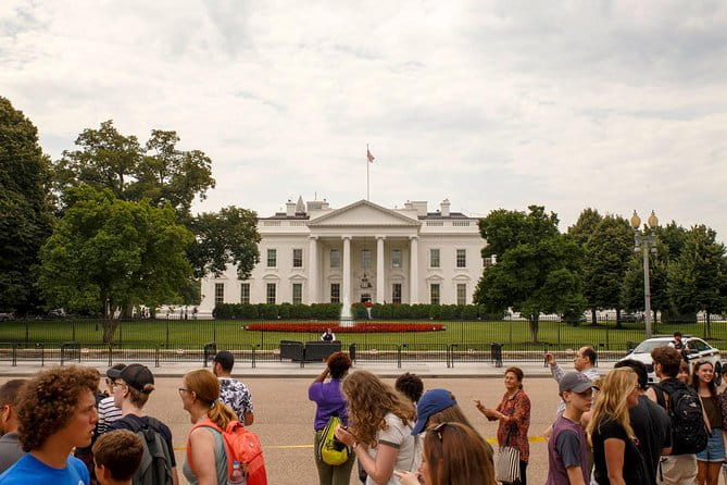 Glass-Top or Open-Top National Mall Bus Tour Plus Seasonal Cruise - An In-Depth Look at the Itinerary and Experience