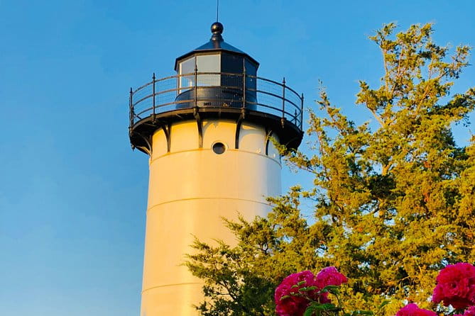 Martha's Vineyard Tours Private and Fun! - Key Points