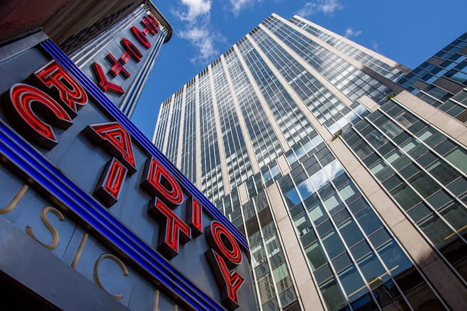 New York Icon Photography Tour led by a Local Photographer - A Close Look at the Experience