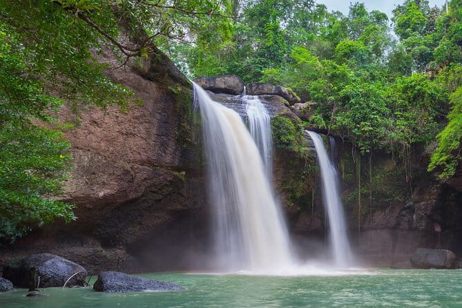 Private Waterfall, Rainforest, Chocolate Tour, Historical Sites - Key Points