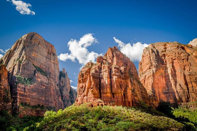 Small Group Guided Photography and Walking Tour of Zion - Exploring Zion National Park from Las Vegas: A Practical Tour Review