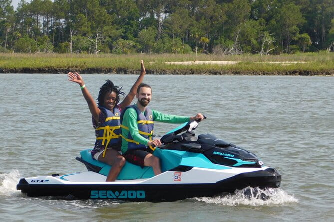 1 Hour Jet Ski Rental - A Dive into Charleston’s Waters with a 1-Hour Jet Ski Rental