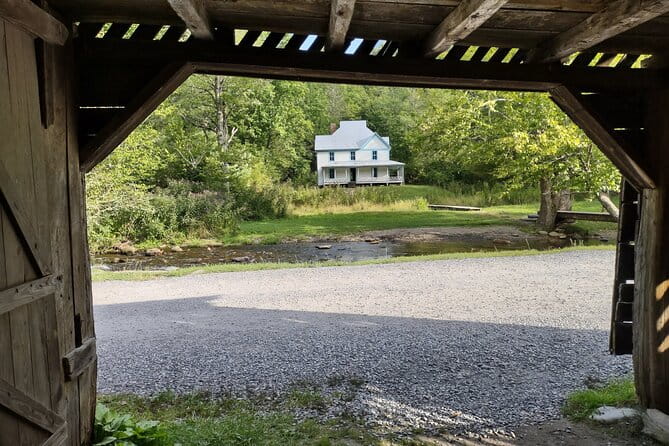 2.5-3 hour Smoky Mountain Cherokee Blue Ridge Parkway Safari tour - What Makes This Tour Special?