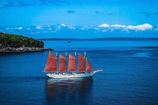 2-Hour Windjammer Sailing Trip in Maine with Licensed Captain - A Sail Through Maine’s Scenic Waters: The 2-Hour Windjammer Sailing Trip