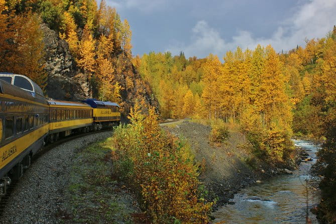 Alaska Railroad Hurricane Turn RoundTrip Talkeetna - Hurricane Flagstop Same Day - The Flagstop Experience: Wild Alaska at Your Feet
