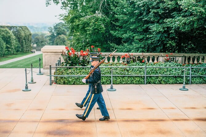 Arlington Cemetery Walk with Tomb Unknown Soldier & JFK Gravesite - Why This Tour Resonates with Travelers