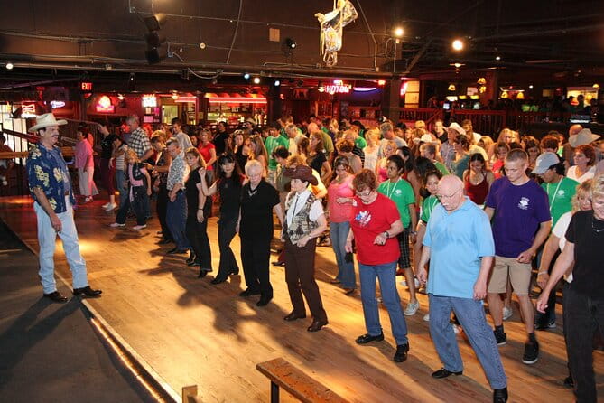 Billy Bob's Texas Honky Tonk Dinner and Photo Package - A Close Look at the Itinerary