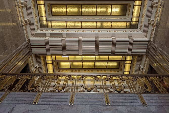 Chicago Architecture Walking Tour: Incredible Art Deco Interiors - Detailed Breakdown of the Tour Stops