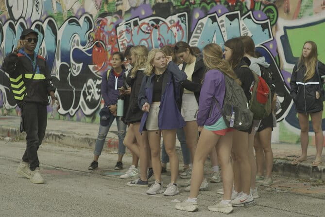 Explore Wynwood with local artist - What to Expect and What Not to Expect