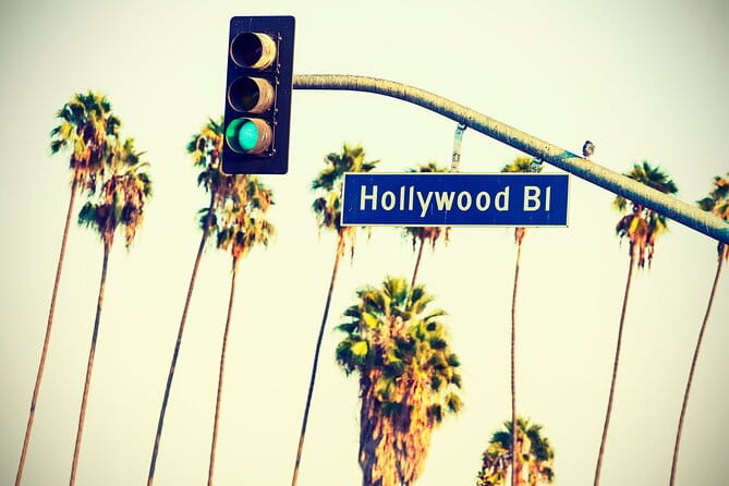 Ghosts of Hollywood Night-Time Walking Tour - A Detailed Look at the Ghosts of Hollywood Walking Tour