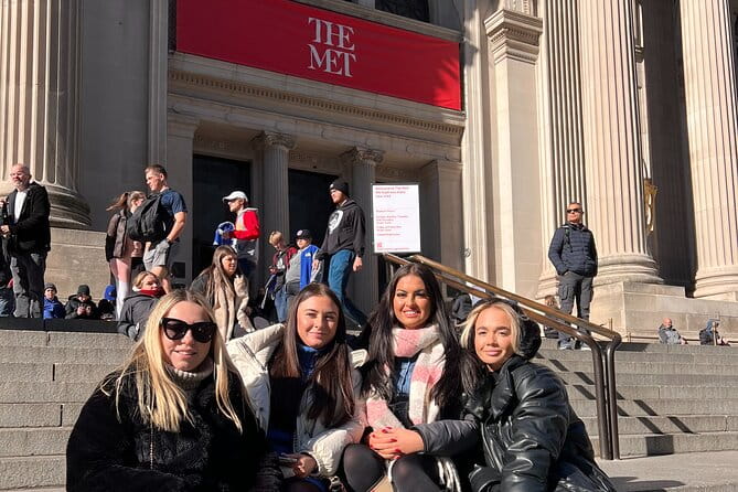 Grand Gossip Girl Tour - Who Will Love This Tour?