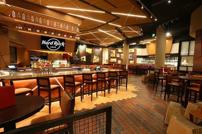 Hard Rock Cafe Hollywood Florida - Practical Tips for Visitors