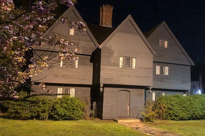Haunted Footsteps Ghost & Paranormal Salem Tour - FAQ