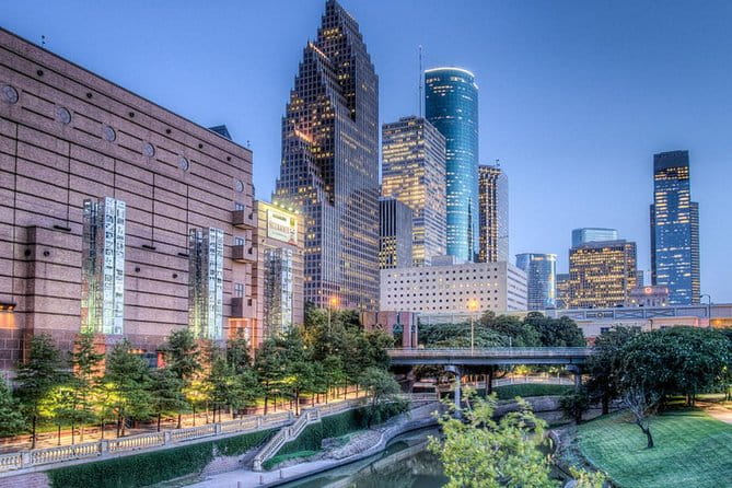 Houston's Official City & Mural Tour! (Day & Night) - Authentic Perspectives from Reviewers