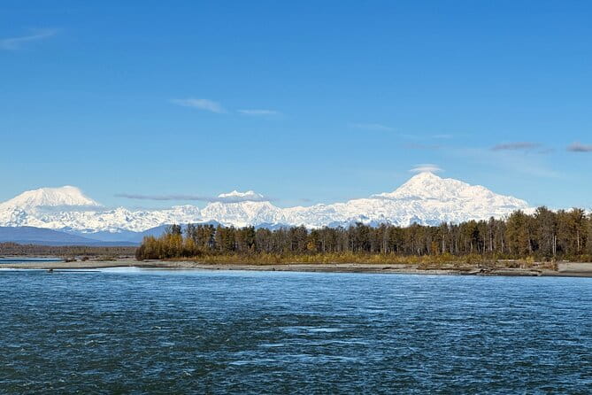 Hover Craft Scenic Tour in Talkeetna, Alaska - The Hovercraft: A Capsule of Innovation and Fun