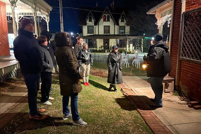 Knoxville Ghosts: Haunts, Spirits, and Poltergeists Walking Tour - What’s Included and What’s Not