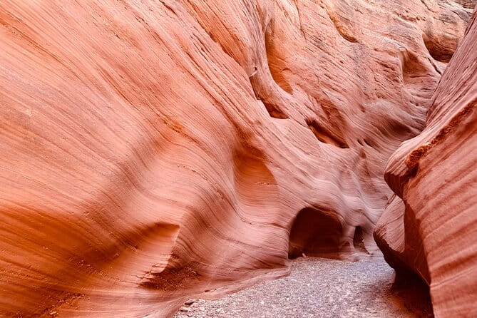 Lake Powell Guided Kayak and Water Antelope Canyon Tour - Who Should Consider This Tour?