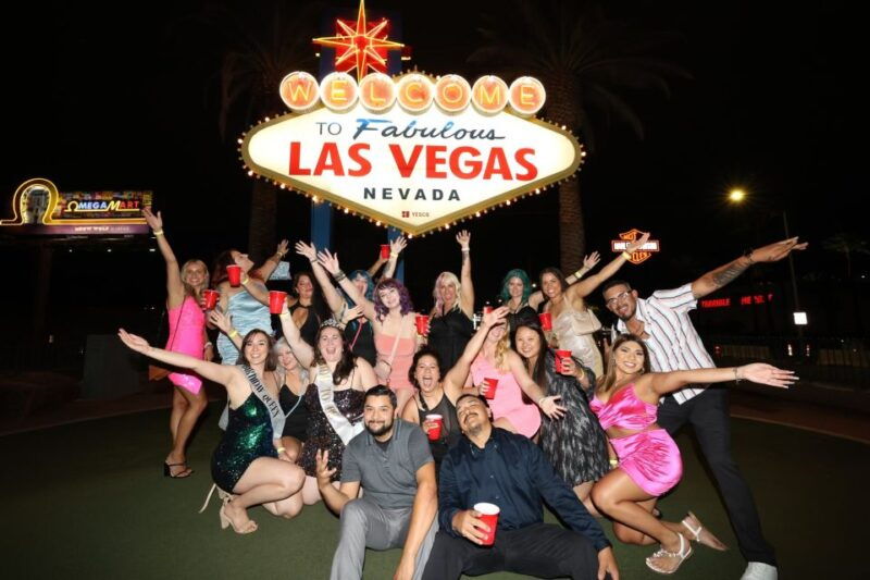 Las Vegas: Club Crawl by Party Bus w/ Free Drinks - Transportation and Group Dynamics