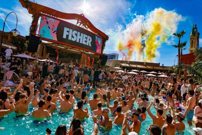 Las Vegas: Pool Party Crawl by Party Bus - What Makes This Experience Special?