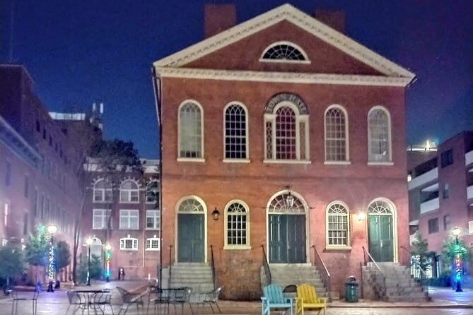 Magic Lantern Tour - The Guide and Group Dynamics