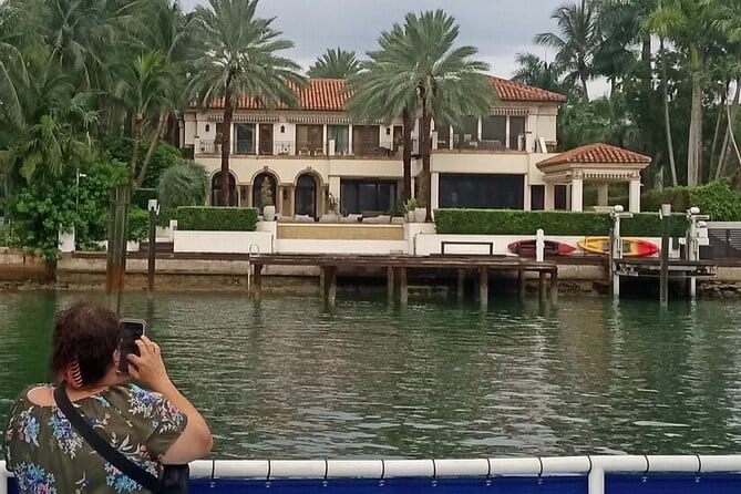 Miami and Bayside 90 min Cruise of Celebrity Islands - Price and Value