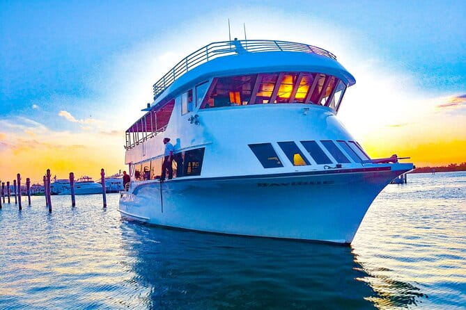 Miami Skyline Sunset Cruise with The Mojito Bar On board - Who Should Consider This Cruise?