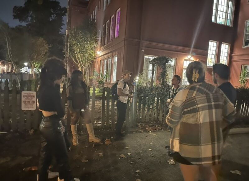 New Orleans Drunken Ghost and Vampire Experience - Is It Worth the Price?