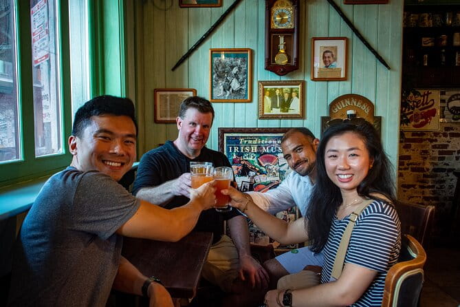 New Orleans Small-Group History Tour Pub Crawl of The Irish Channel - What the Reviews Say