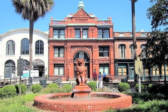 Noble Stroll Couples Outing - Exploring Savannah on a Noble Stroll