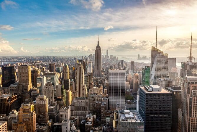 NYC VIP Private Luxury airport arrival ride by Stretch Limousine - Who Is This Tour Perfect For?