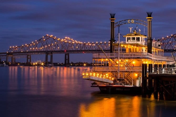Paddlewheeler Creole Queen Jazz Dinner Cruise in New Orleans - The Food and Dining Experience