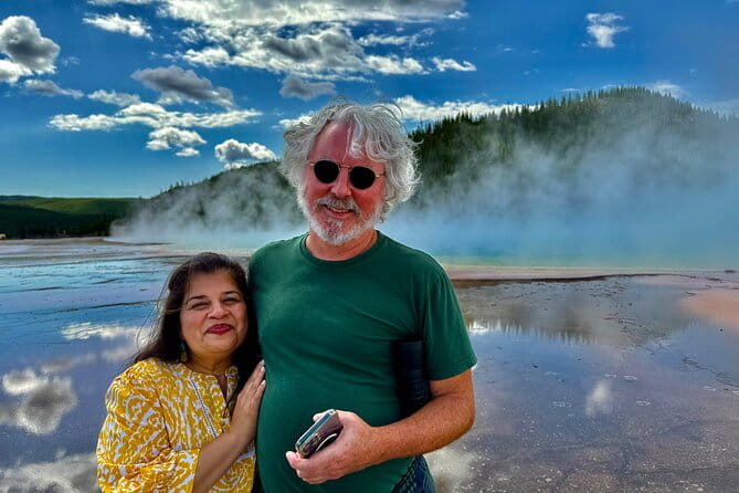 Private All-inclusive Yellowstone Lower Loop”The Volcano” Tours - What’s Included—and What’s Not
