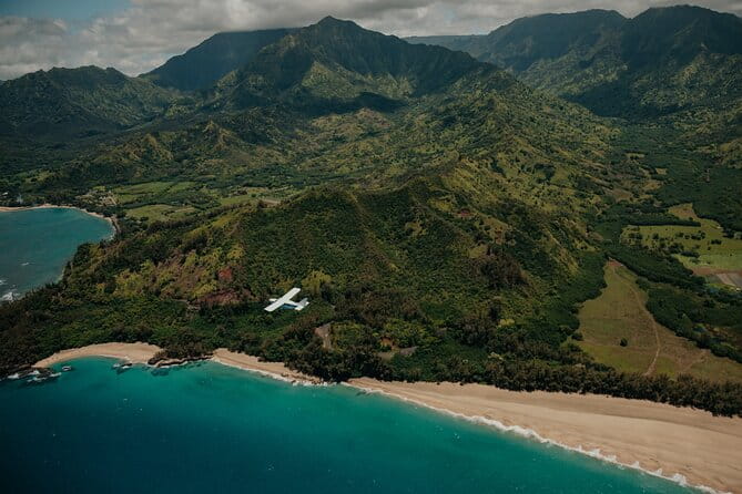 Private Kauai Airplane Tour: Na Pali Coast, Waterfalls & More - FAQs