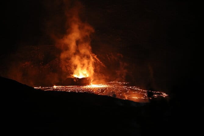 Private Sprinter Van 10 Seats tour from Kona Coast to Volcanoes National Park - Why This Tour Excels